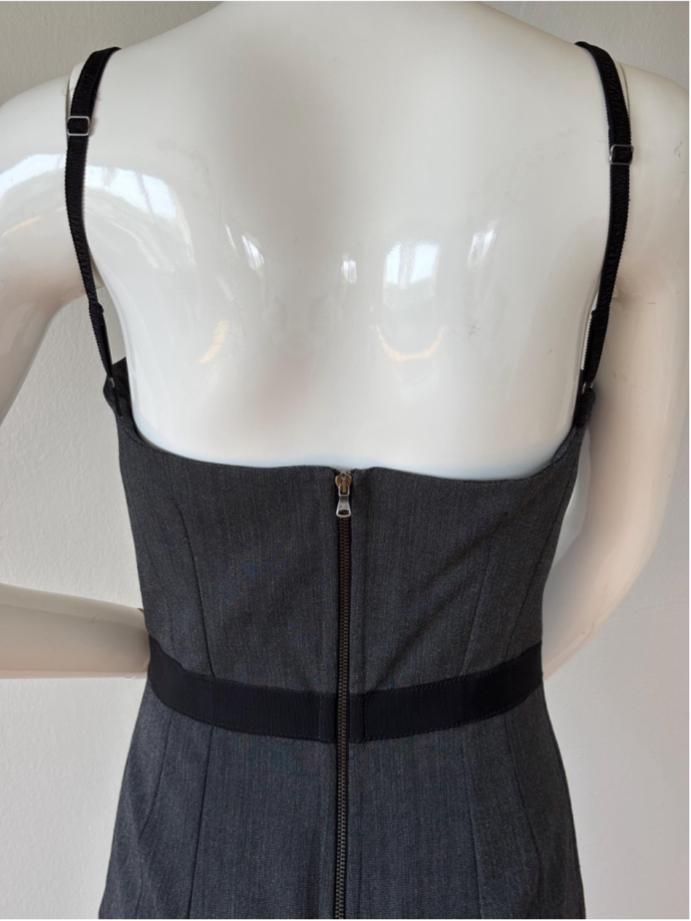 Vintage Dolce & Gabbana DG Grey Lace Corset Sheath Dress IT 38 XS Silk Look Penc - Picture 11 of 12